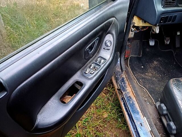 Синій Хендай Соната, об'ємом двигуна 2 л та пробігом 320 тис. км за 470 $, фото 2 на Automoto.ua