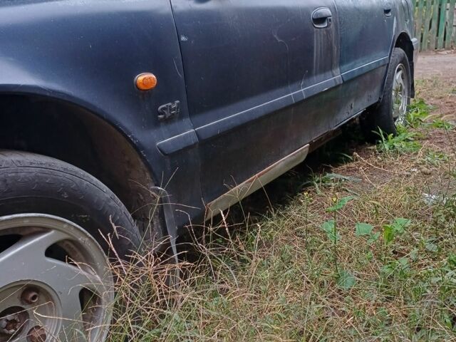 Хендай Соната 1997 у Запоріжжя на Automoto.ua Синій Хендай Соната, об'ємом двигуна 2 л та пробігом 350 тис. км за 598 $, фото 2 на Automoto.ua