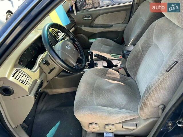 Синий Хендай Соната, объемом двигателя 2 л и пробегом 377 тыс. км за 2999 $, фото 7 на Automoto.ua