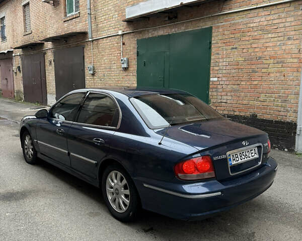 Синий Хендай Соната, объемом двигателя 2.7 л и пробегом 176 тыс. км за 3500 $, фото 6 на Automoto.ua