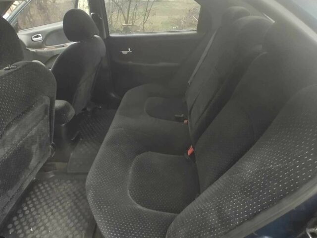 Синий Хендай Соната, объемом двигателя 2 л и пробегом 144 тыс. км за 2200 $, фото 11 на Automoto.ua