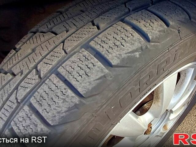 Синий Хендай Соната, объемом двигателя 2.7 л и пробегом 242 тыс. км за 3380 $, фото 2 на Automoto.ua