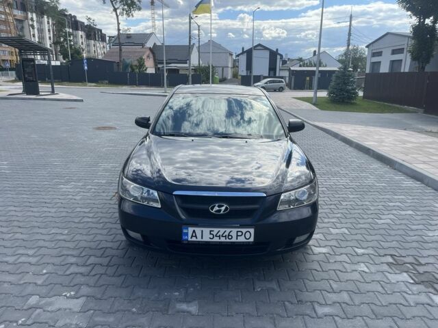 Синій Хендай Соната, об'ємом двигуна 2.4 л та пробігом 340 тис. км за 6000 $, фото 1 на Automoto.ua