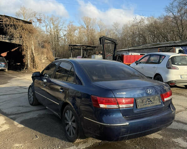 Синий Хендай Соната, объемом двигателя 0 л и пробегом 350 тыс. км за 3800 $, фото 1 на Automoto.ua