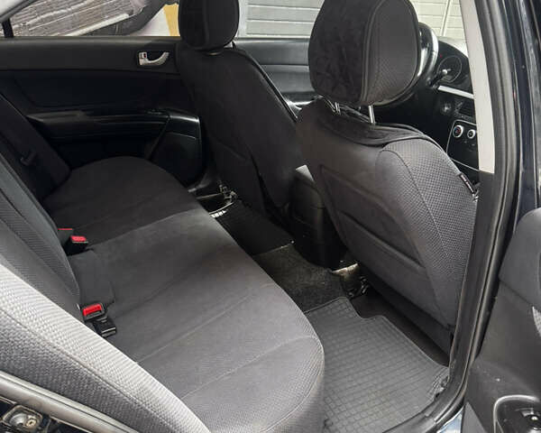 Синий Хендай Соната, объемом двигателя 2 л и пробегом 285 тыс. км за 5700 $, фото 8 на Automoto.ua