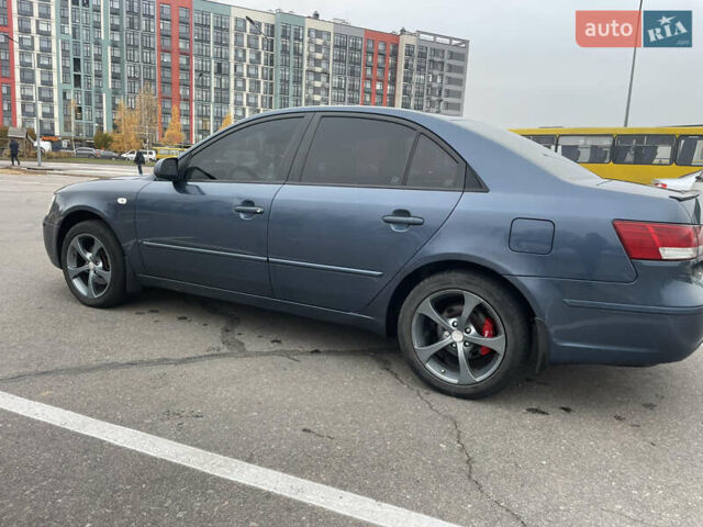 Синий Хендай Соната, объемом двигателя 2 л и пробегом 267 тыс. км за 4250 $, фото 9 на Automoto.ua