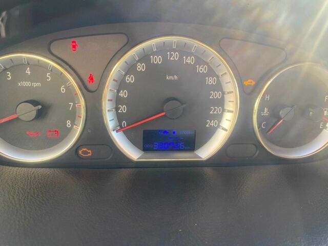 Синій Хендай Соната, об'ємом двигуна 2 л та пробігом 380 тис. км за 5191 $, фото 5 на Automoto.ua