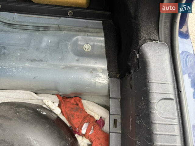 Синій Хендай Соната, об'ємом двигуна 2 л та пробігом 325 тис. км за 6800 $, фото 20 на Automoto.ua