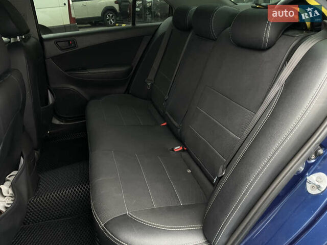 Синий Хендай Соната, объемом двигателя 2 л и пробегом 266 тыс. км за 6300 $, фото 8 на Automoto.ua