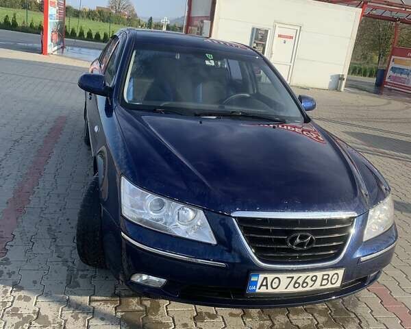 Синий Хендай Соната, объемом двигателя 2 л и пробегом 204 тыс. км за 6200 $, фото 6 на Automoto.ua