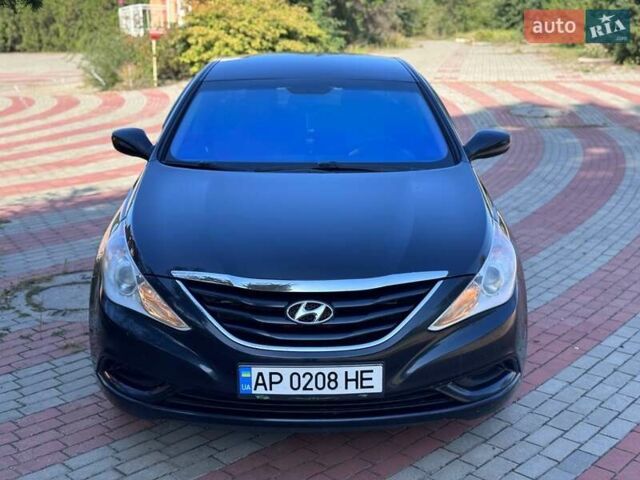 Синий Хендай Соната, объемом двигателя 2.4 л и пробегом 240 тыс. км за 6850 $, фото 1 на Automoto.ua