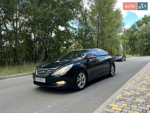 Синий Хендай Соната, объемом двигателя 2 л и пробегом 224 тыс. км за 7200 $, фото 2 на Automoto.ua