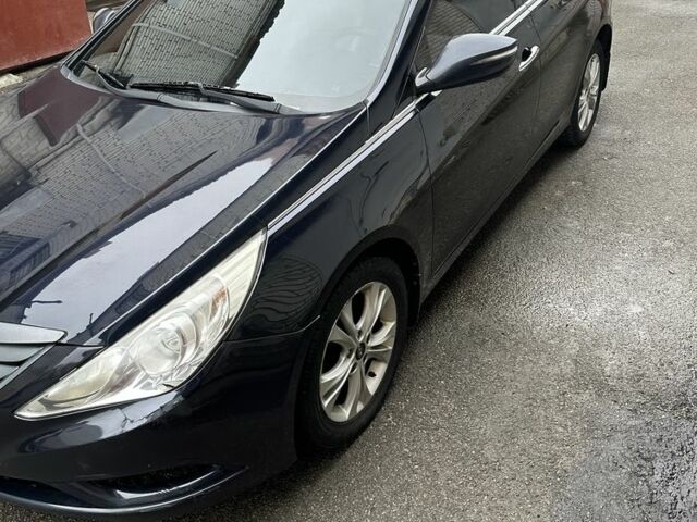 Синій Хендай Соната, об'ємом двигуна 2.4 л та пробігом 273 тис. км за 6500 $, фото 4 на Automoto.ua