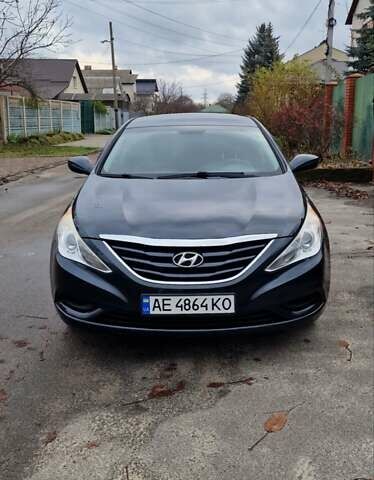 Синий Хендай Соната, объемом двигателя 2.36 л и пробегом 185 тыс. км за 7300 $, фото 2 на Automoto.ua