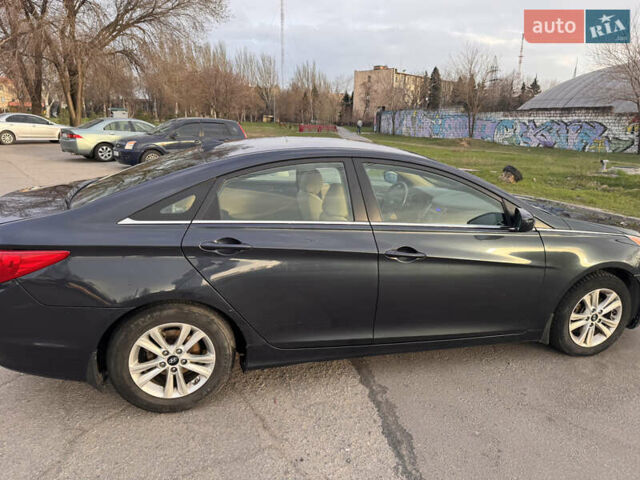 Синий Хендай Соната, объемом двигателя 2.4 л и пробегом 128 тыс. км за 8400 $, фото 2 на Automoto.ua