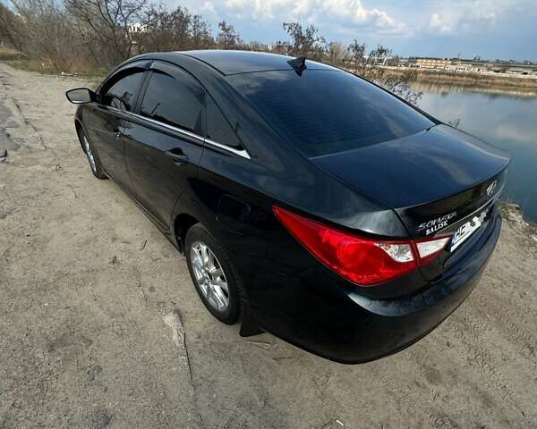 Синій Хендай Соната, об'ємом двигуна 2.4 л та пробігом 173 тис. км за 8900 $, фото 5 на Automoto.ua