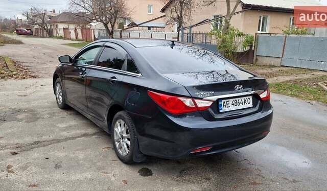 Синий Хендай Соната, объемом двигателя 2.36 л и пробегом 185 тыс. км за 7300 $, фото 5 на Automoto.ua