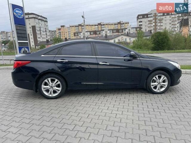 Синій Хендай Соната, об'ємом двигуна 2.36 л та пробігом 283 тис. км за 9300 $, фото 3 на Automoto.ua