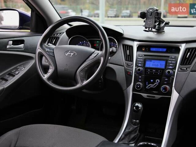 Синий Хендай Соната, объемом двигателя 2.4 л и пробегом 188 тыс. км за 8500 $, фото 10 на Automoto.ua