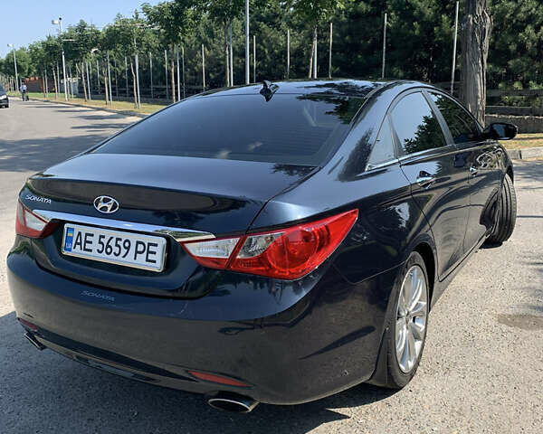 Синий Хендай Соната, объемом двигателя 2.4 л и пробегом 201 тыс. км за 9300 $, фото 2 на Automoto.ua