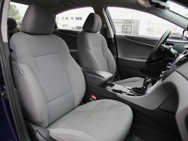 Синий Хендай Соната, объемом двигателя 2.4 л и пробегом 188 тыс. км за 8500 $, фото 9 на Automoto.ua