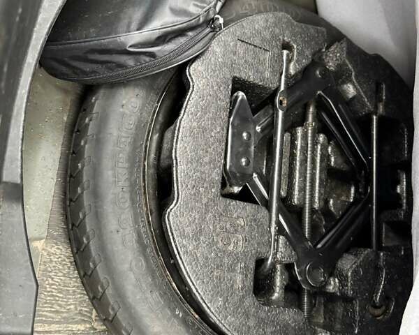 Синий Хендай Соната, объемом двигателя 2.4 л и пробегом 196 тыс. км за 7800 $, фото 32 на Automoto.ua