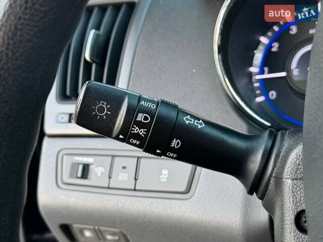 Синий Хендай Соната, объемом двигателя 2.4 л и пробегом 193 тыс. км за 8990 $, фото 33 на Automoto.ua