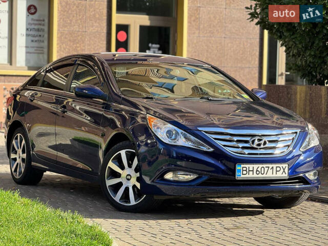Синій Хендай Соната, об'ємом двигуна 2.36 л та пробігом 200 тис. км за 7500 $, фото 3 на Automoto.ua