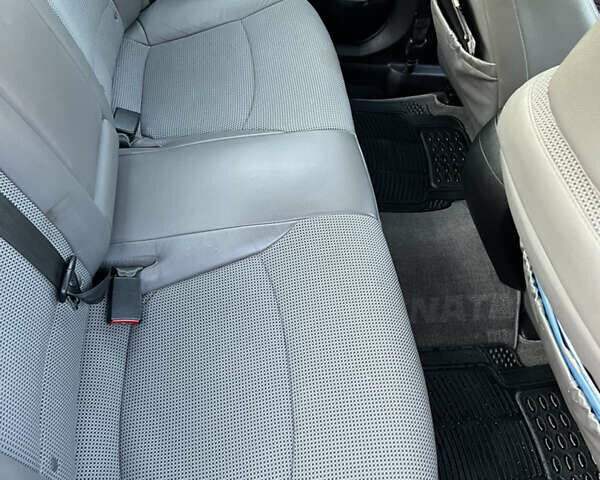 Синій Хендай Соната, об'ємом двигуна 2 л та пробігом 242 тис. км за 9500 $, фото 20 на Automoto.ua
