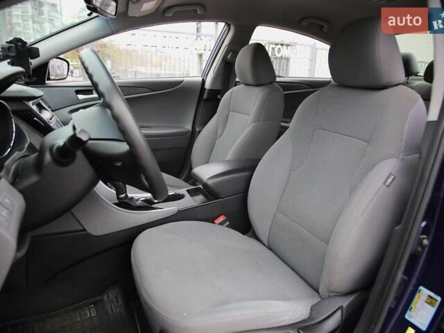 Синий Хендай Соната, объемом двигателя 2.4 л и пробегом 188 тыс. км за 8500 $, фото 6 на Automoto.ua