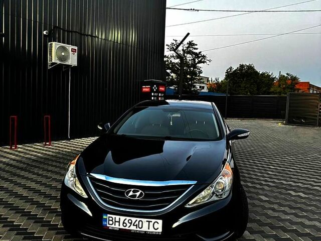Синий Хендай Соната, объемом двигателя 2.4 л и пробегом 63 тыс. км за 9000 $, фото 2 на Automoto.ua