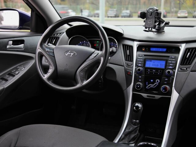 Синий Хендай Соната, объемом двигателя 2.4 л и пробегом 188 тыс. км за 8500 $, фото 10 на Automoto.ua