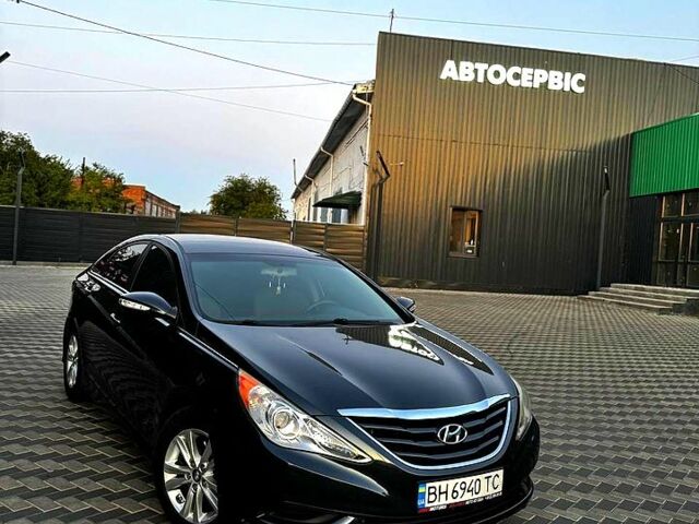 Синий Хендай Соната, объемом двигателя 2.4 л и пробегом 63 тыс. км за 9000 $, фото 1 на Automoto.ua