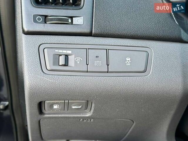 Синий Хендай Соната, объемом двигателя 2.4 л и пробегом 193 тыс. км за 8990 $, фото 34 на Automoto.ua