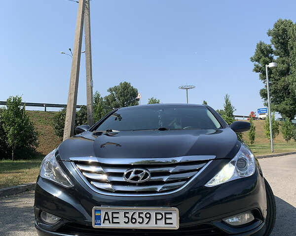 Синий Хендай Соната, объемом двигателя 2.4 л и пробегом 201 тыс. км за 9300 $, фото 3 на Automoto.ua