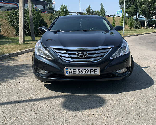 Синий Хендай Соната, объемом двигателя 2.4 л и пробегом 201 тыс. км за 9300 $, фото 1 на Automoto.ua