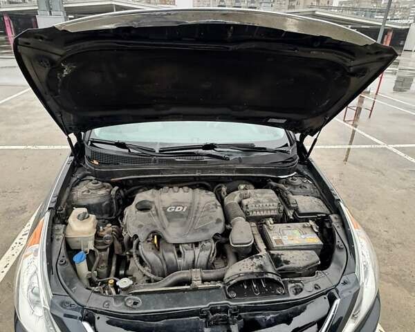 Синий Хендай Соната, объемом двигателя 2.4 л и пробегом 196 тыс. км за 7800 $, фото 10 на Automoto.ua