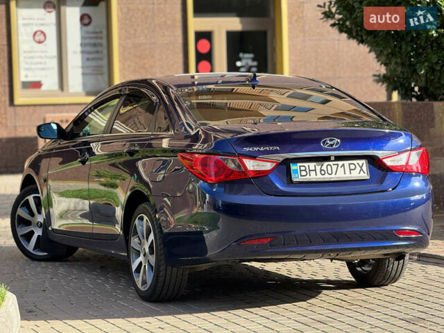 Синій Хендай Соната, об'ємом двигуна 2.36 л та пробігом 200 тис. км за 7500 $, фото 7 на Automoto.ua