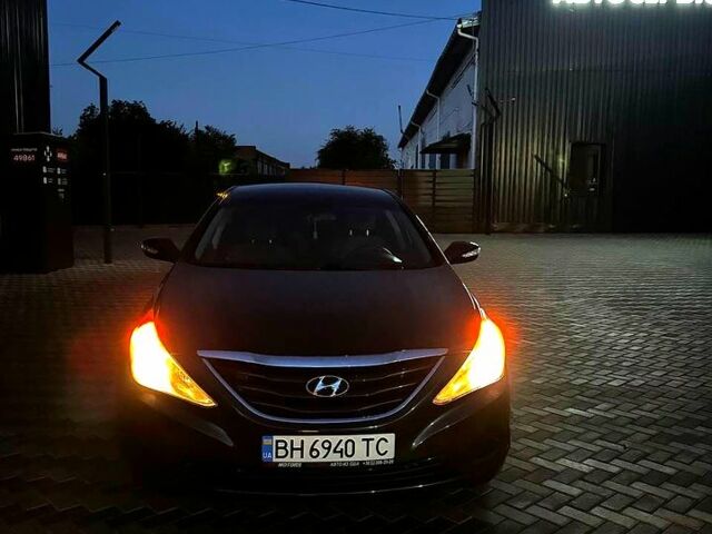 Синий Хендай Соната, объемом двигателя 2.4 л и пробегом 63 тыс. км за 9000 $, фото 7 на Automoto.ua