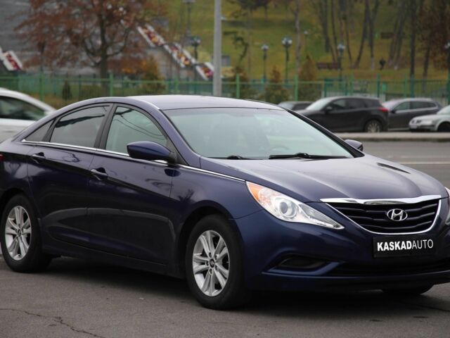 Синий Хендай Соната, объемом двигателя 2.4 л и пробегом 188 тыс. км за 8500 $, фото 2 на Automoto.ua