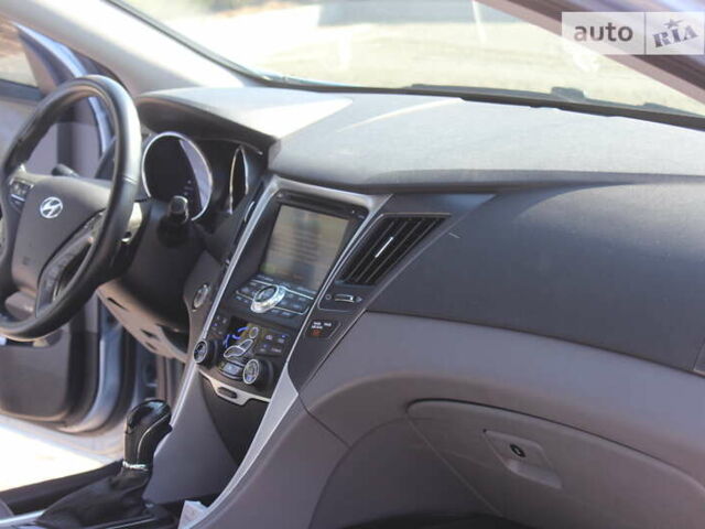 Синий Хендай Соната, объемом двигателя 2.4 л и пробегом 190 тыс. км за 9990 $, фото 25 на Automoto.ua