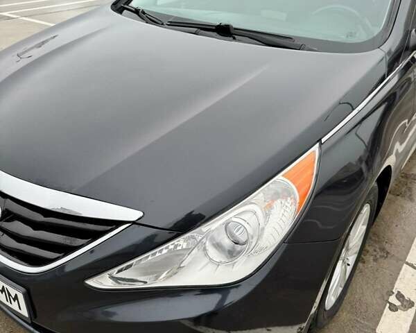 Синий Хендай Соната, объемом двигателя 2.4 л и пробегом 196 тыс. км за 7800 $, фото 2 на Automoto.ua