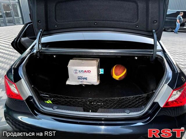 Синий Хендай Соната, объемом двигателя 2.4 л и пробегом 63 тыс. км за 9000 $, фото 8 на Automoto.ua