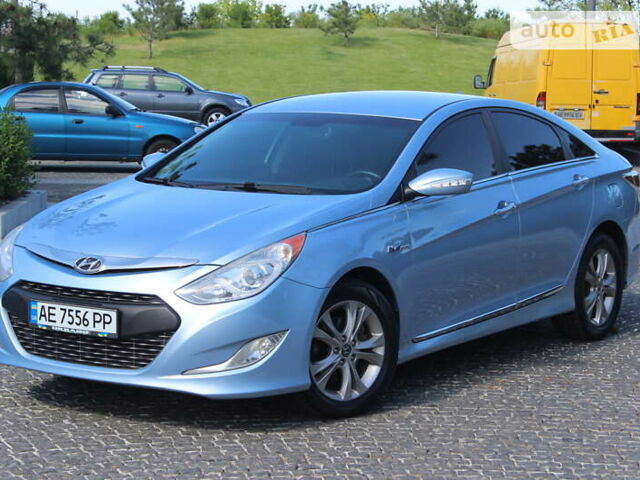 Синий Хендай Соната, объемом двигателя 2.4 л и пробегом 190 тыс. км за 9990 $, фото 3 на Automoto.ua