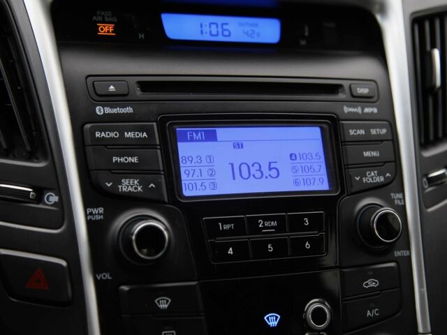 Синий Хендай Соната, объемом двигателя 2.4 л и пробегом 188 тыс. км за 8500 $, фото 16 на Automoto.ua