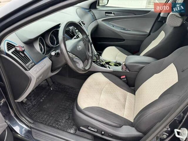 Синий Хендай Соната, объемом двигателя 2.4 л и пробегом 196 тыс. км за 7800 $, фото 19 на Automoto.ua