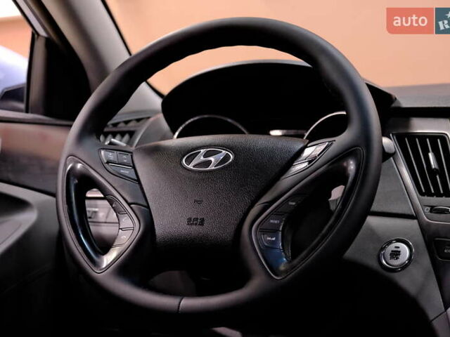 Синий Хендай Соната, объемом двигателя 2.4 л и пробегом 186 тыс. км за 8900 $, фото 49 на Automoto.ua