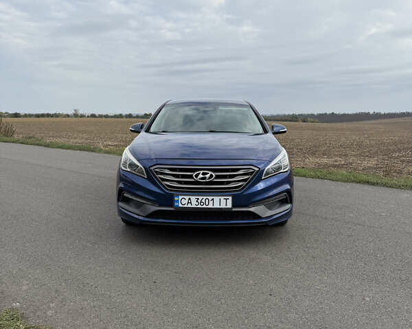 Синій Хендай Соната, об'ємом двигуна 2.36 л та пробігом 145 тис. км за 8700 $, фото 10 на Automoto.ua