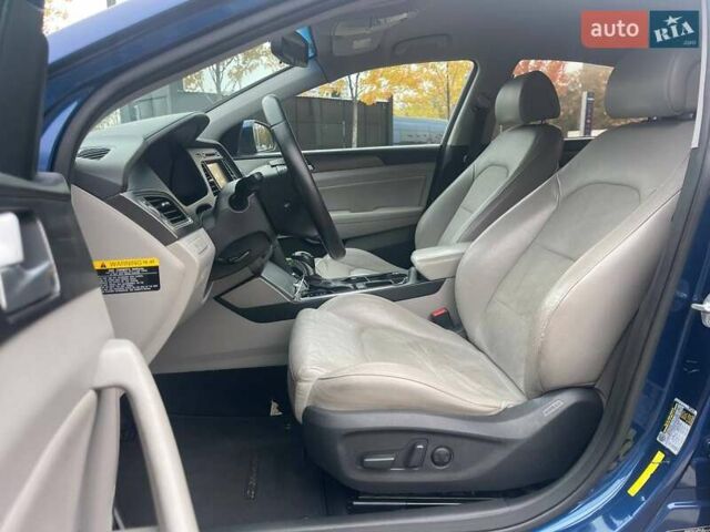 Хендай Соната 2014 у Києві на Automoto.ua Синій Хендай Соната, об'ємом двигуна 2.36 л та пробігом 176 тис. км за 15490 $, фото 7 на Automoto.ua