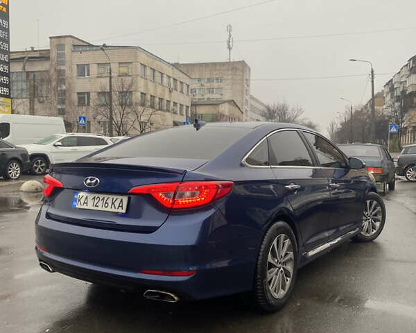 Синій Хендай Соната, об'ємом двигуна 2.36 л та пробігом 160 тис. км за 10000 $, фото 1 на Automoto.ua